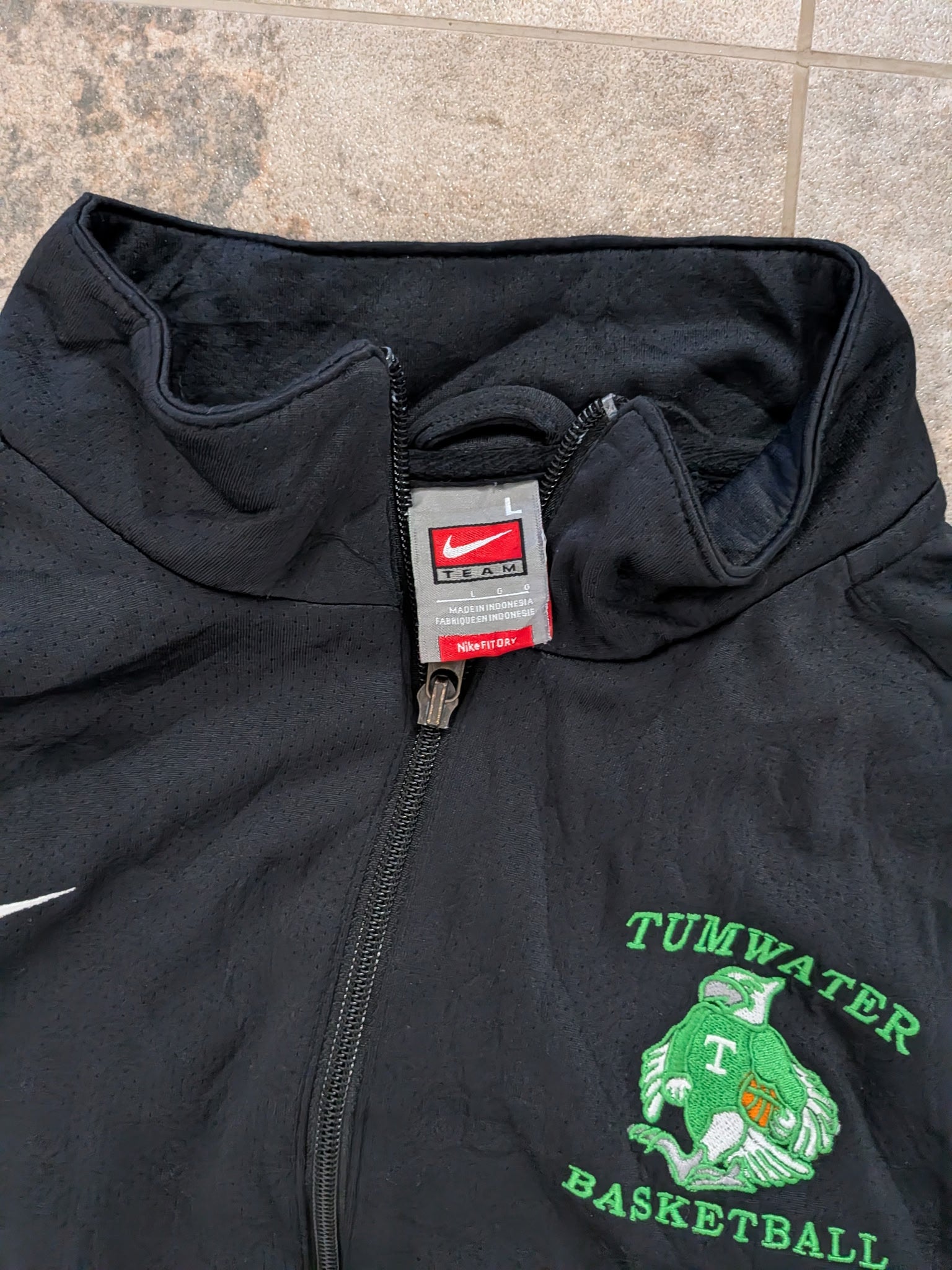 Vintage Nike Tumwater Basketball Kurtka Dresowa L