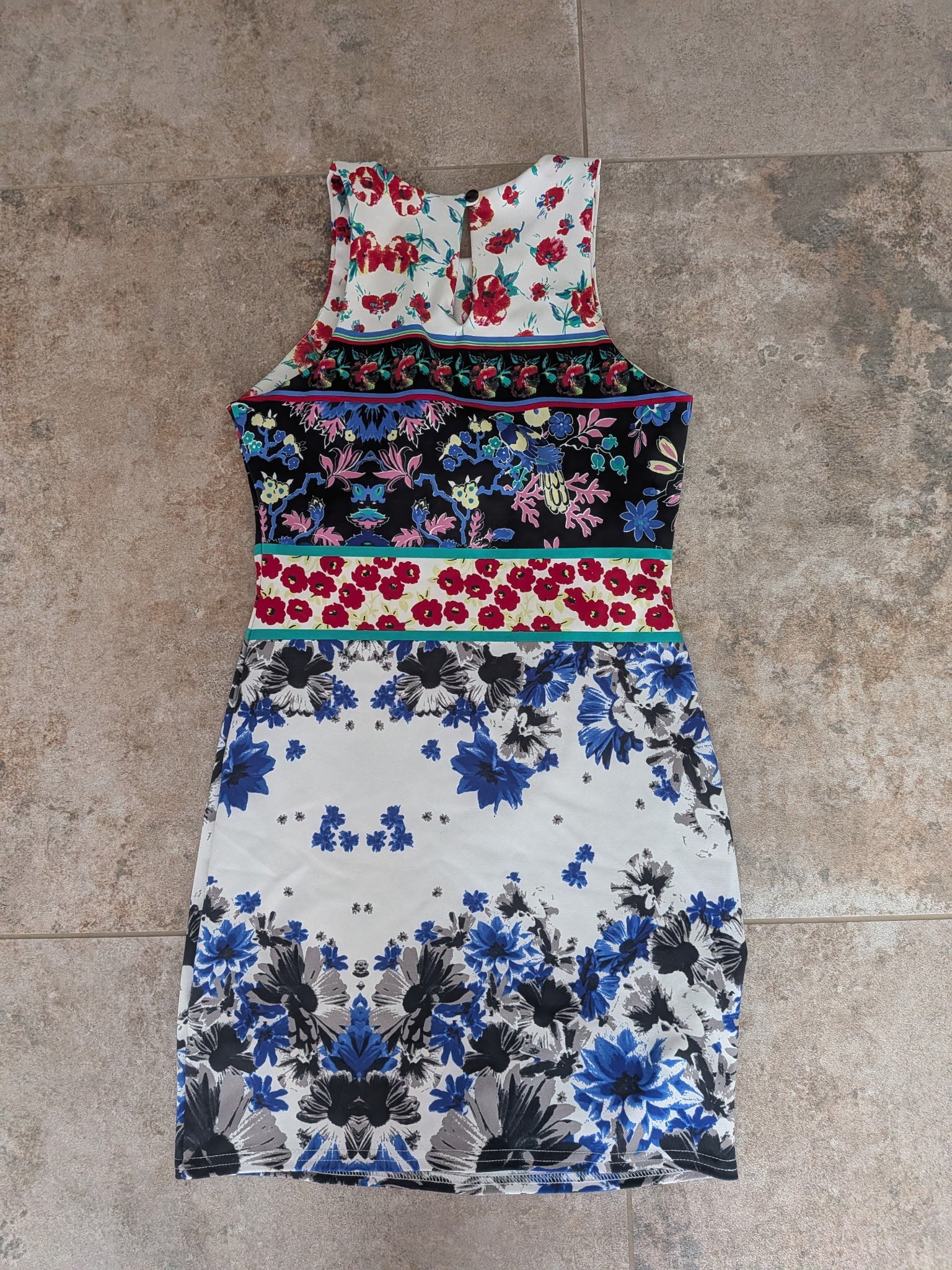 Atmosphere Sukienka Kwiatowa M